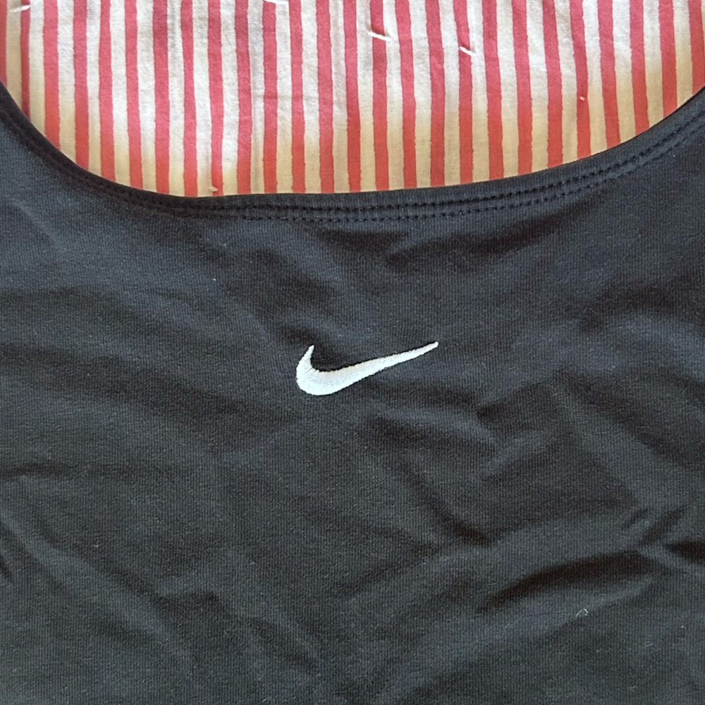 Nike tank top - Picture 2 of 4